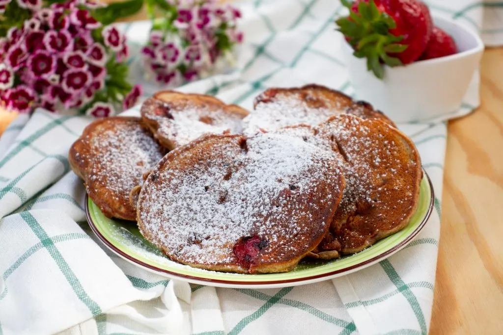 Pancakes with strawberries