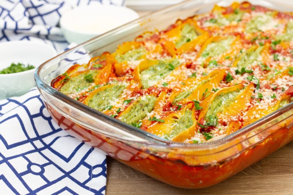 Pasta shells stuffed with spinach and ricotta recipe