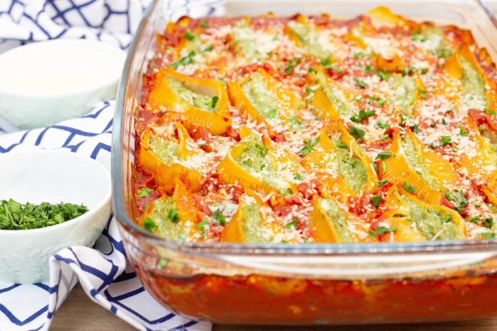 Pasta shells stuffed with spinach and ricotta recipe