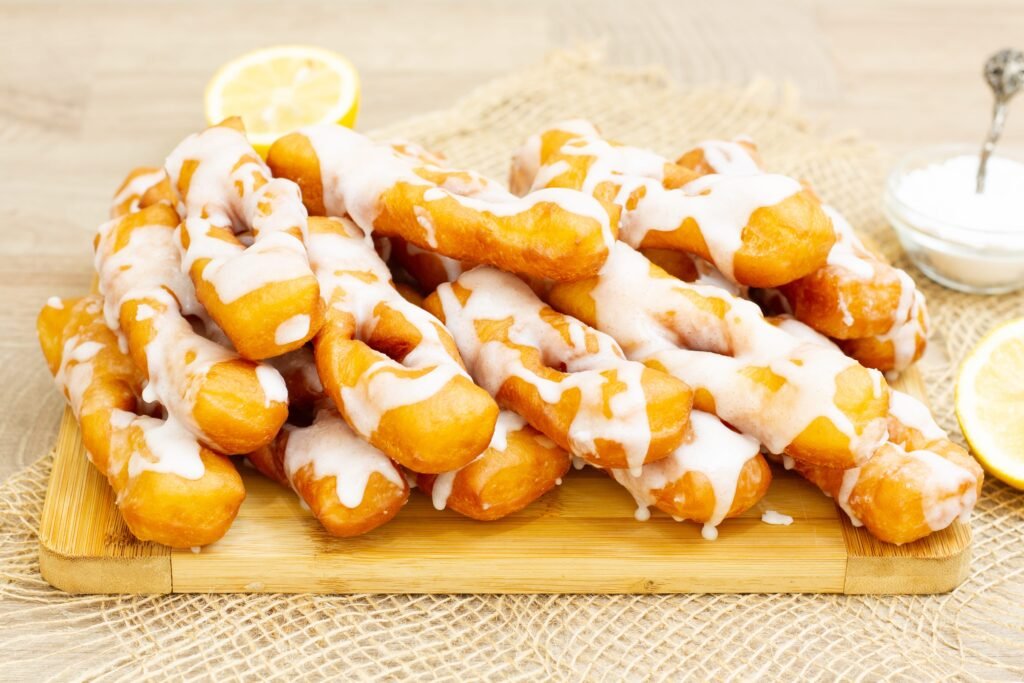 Recipe for Angel Wings (Faworki) with yeast