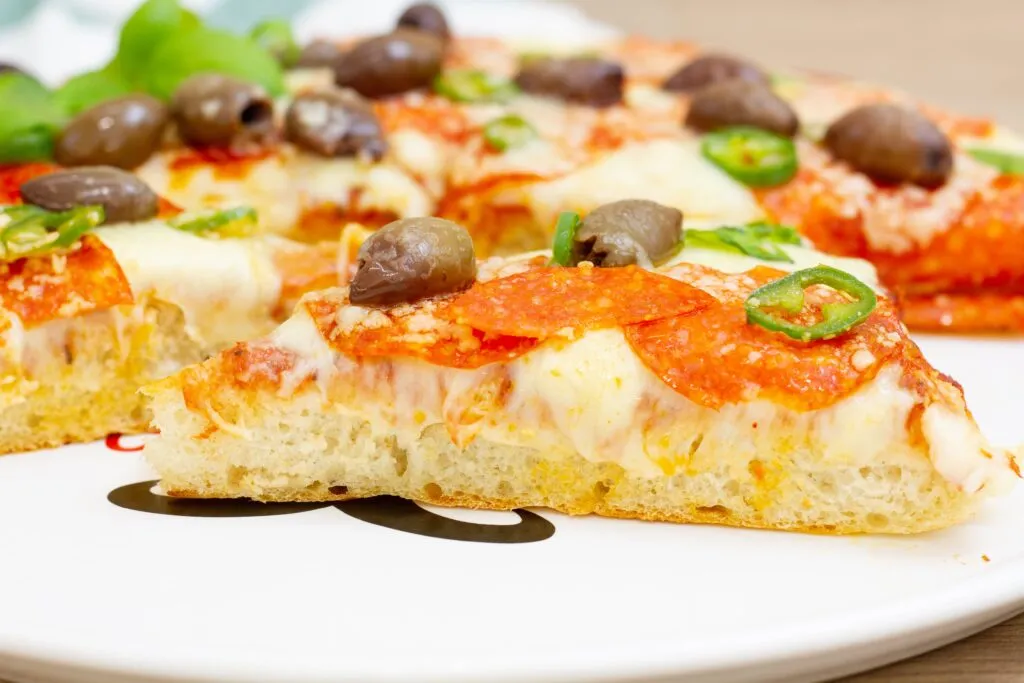 Recipe for no-oven pizza from a pan