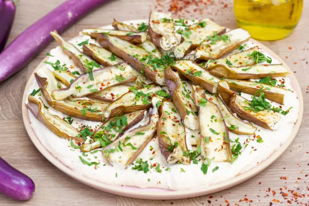 Recipe for tofu dip with baked eggplant