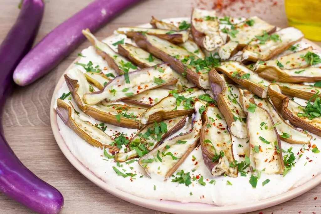 Recipe for tofu dip with baked eggplant