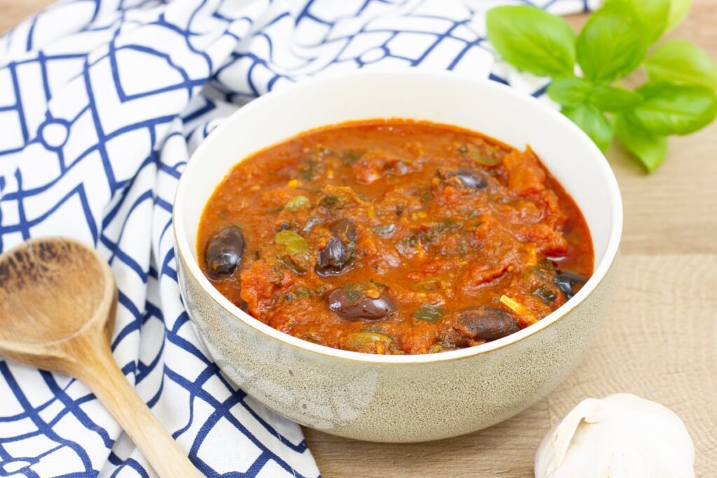 Recipe for puttanesca sauce