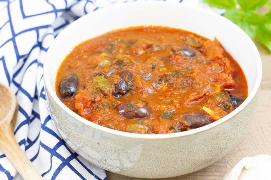 Recipe for puttanesca sauce