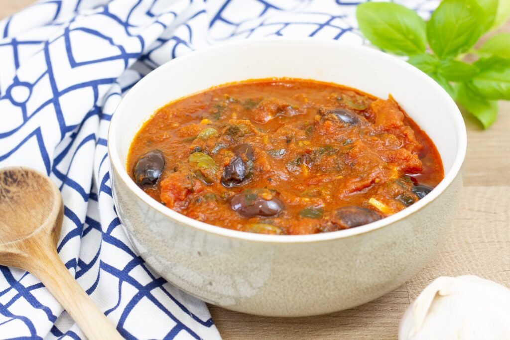 Recipe for puttanesca sauce