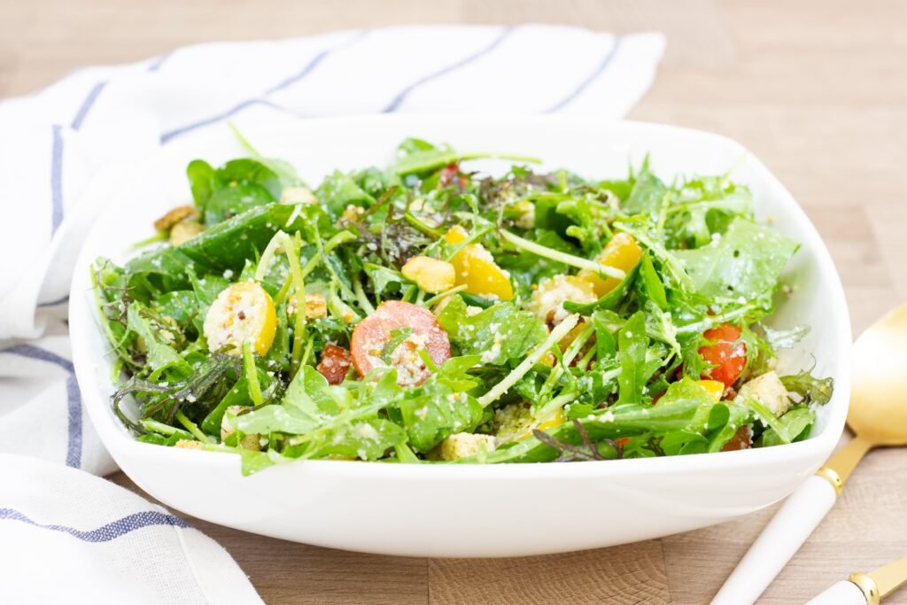 Recipe for salad with croutons