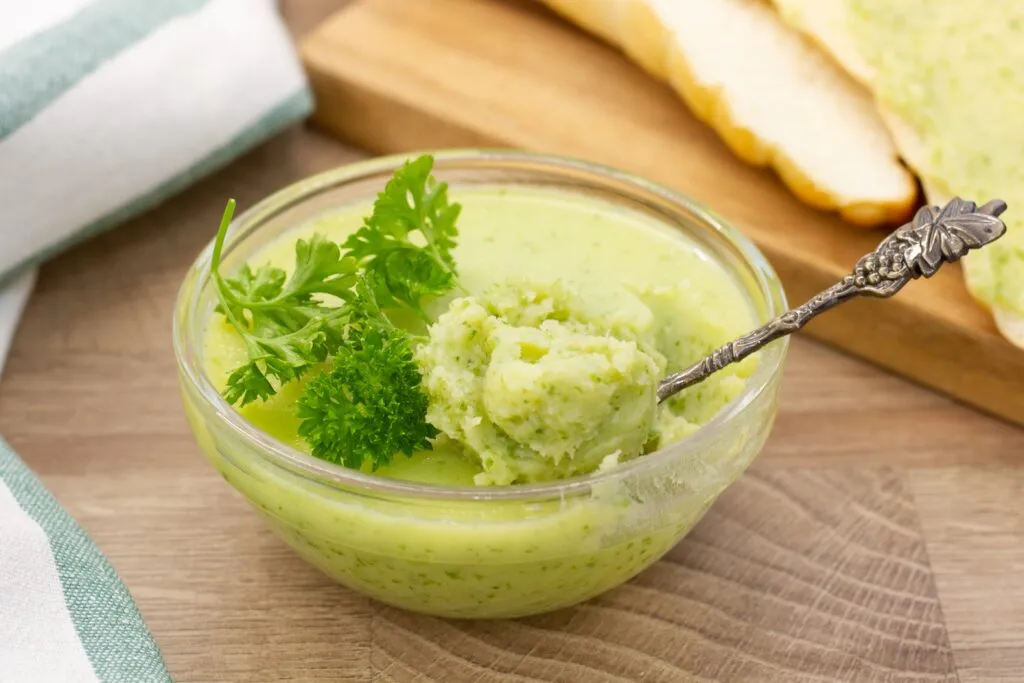 Recipe for garlic butter