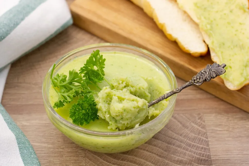 Recipe for garlic butter