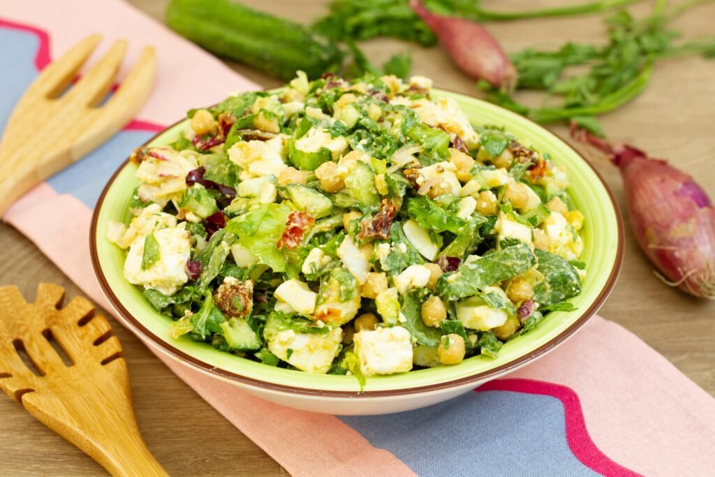 Recipe for chickpeas, feta and cucumber salad