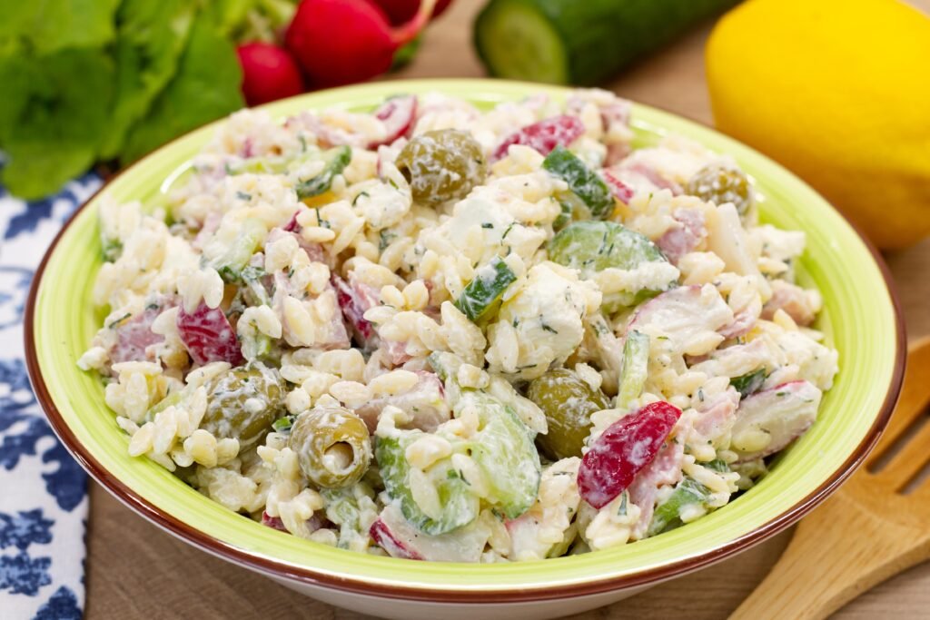 Recipe for pasta salad with ham and vegetables