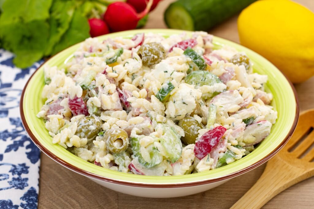 Recipe for pasta salad with ham and vegetables