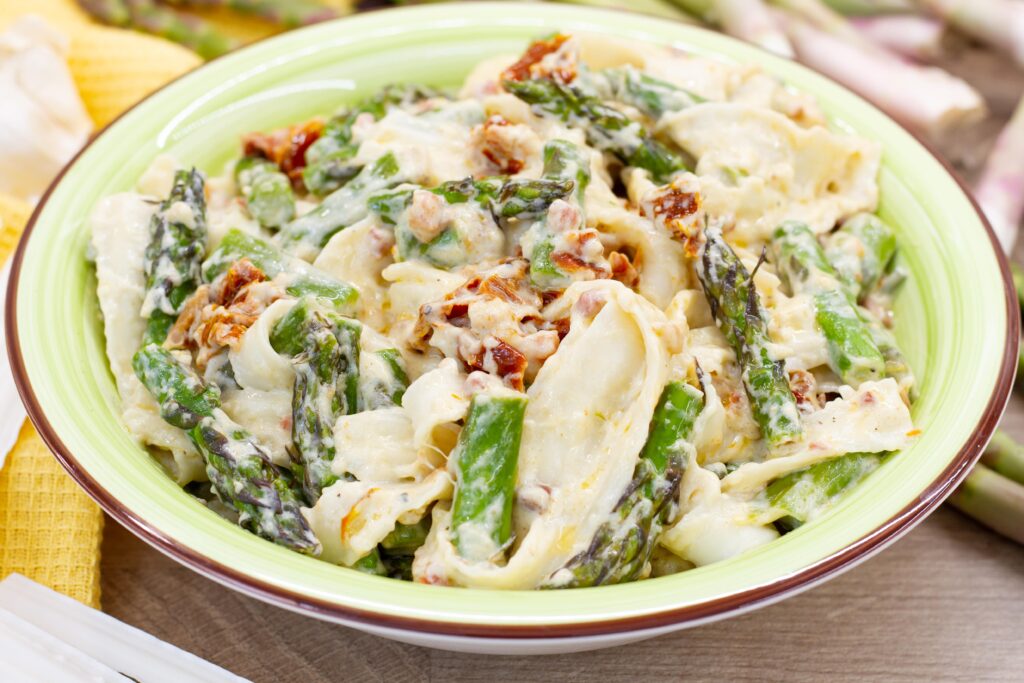 Recipe for pasta with asparagus and bacon