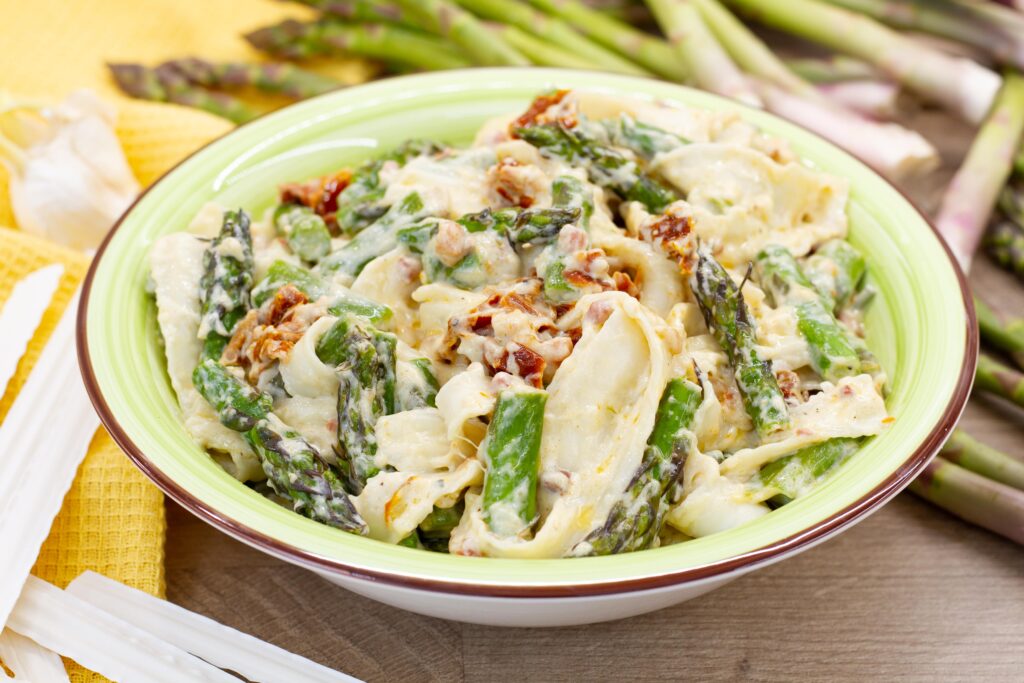 Recipe for pasta with asparagus and bacon