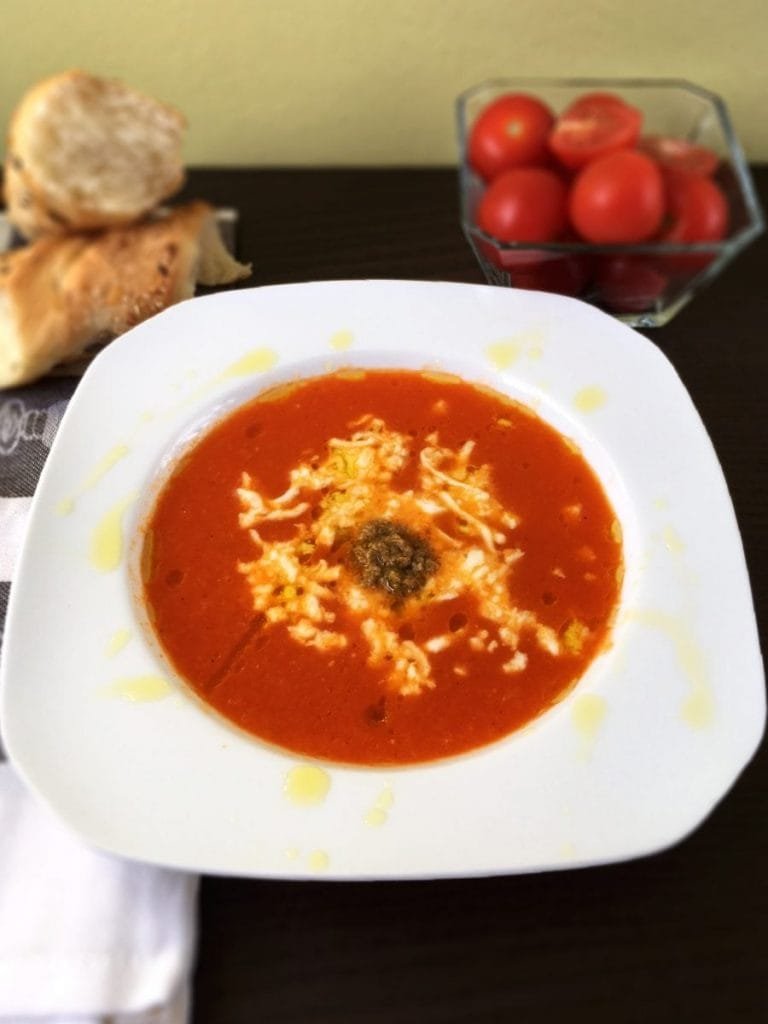 Tomato soup with mozzarella and pesto