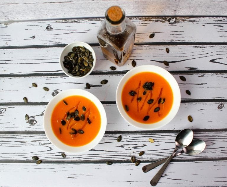 Carrot soup with coriander