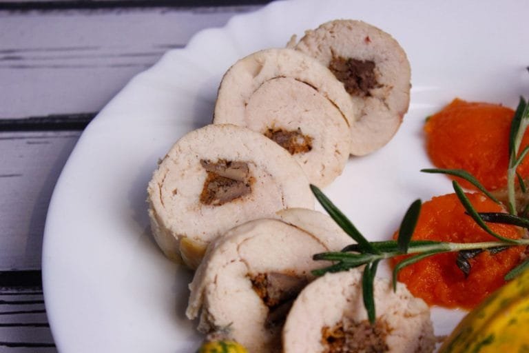 Chicken breast stuffed with pumpkin and liver