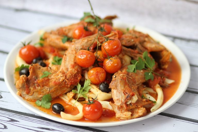 Basque-style rabbit with olives