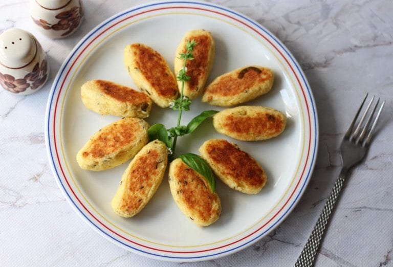 Potato and cheese croquettes