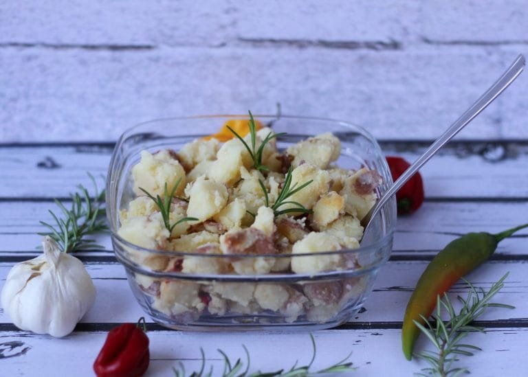 Potatoes fried with rosemary