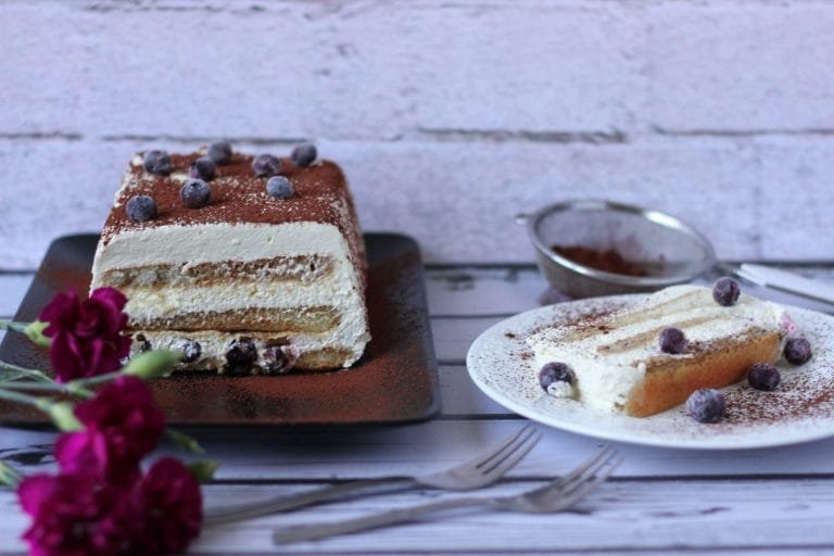 Tiramisu cake with blueberries