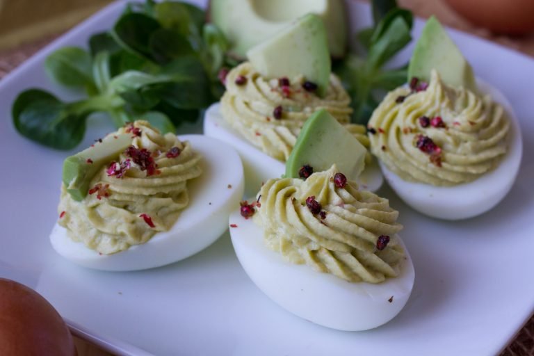 Stuffed eggs with avocado