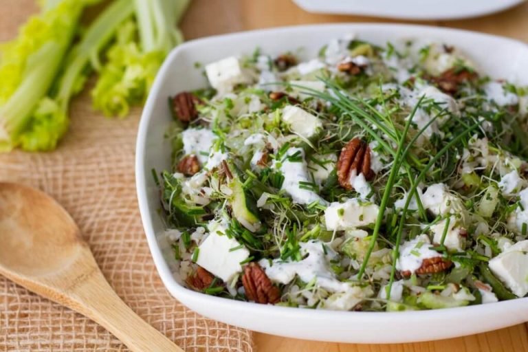 Zucchini and rice salad