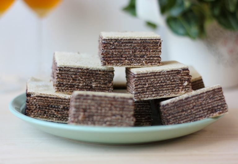 Wafer with chocolate cream