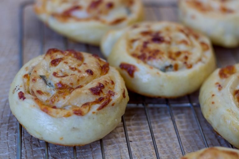 Buns with bacon