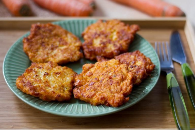 Chicken fritters with carrot