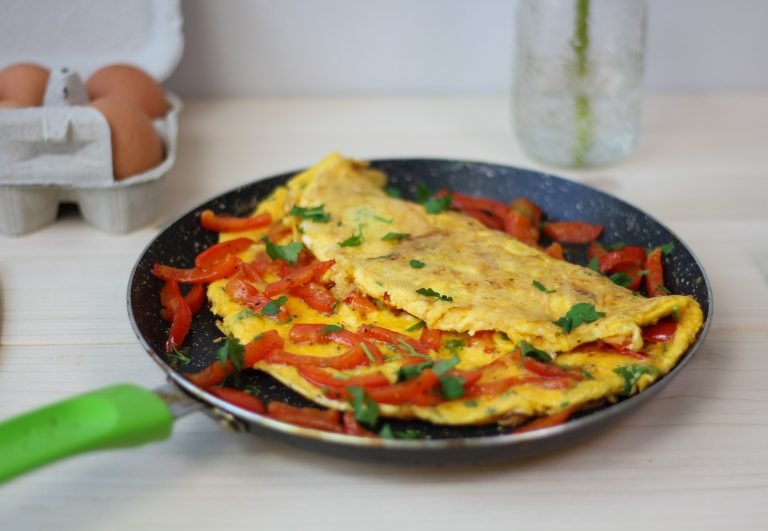 Omelette made from eggs and peppers