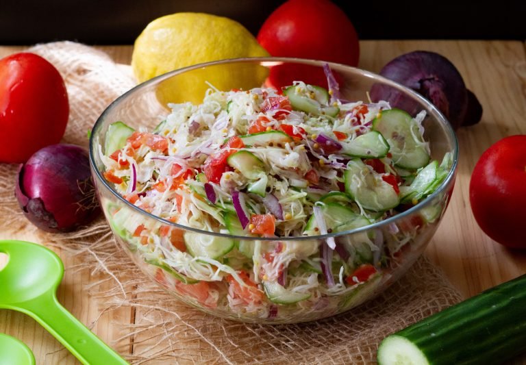 Cabbage salad with vegetables