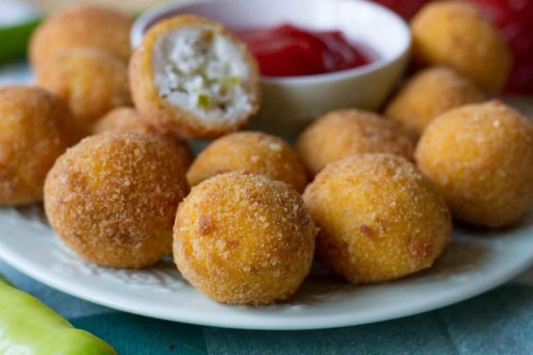 Cheese balls with chili