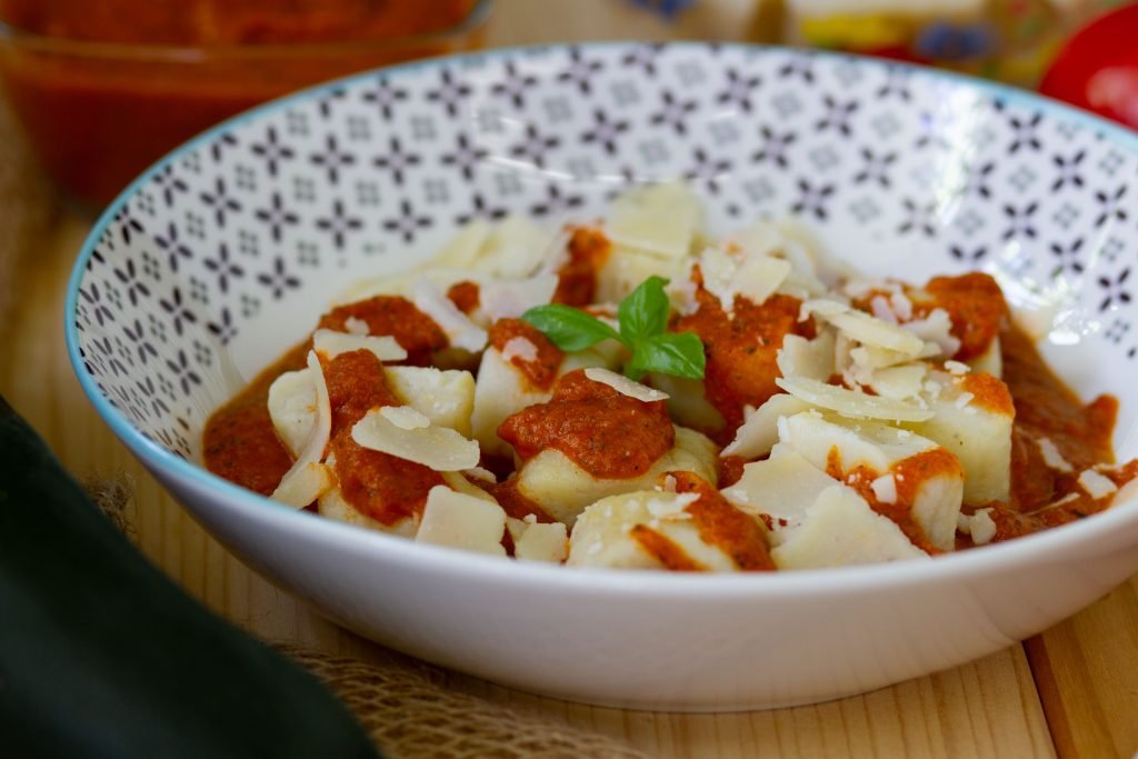 Ricotta gnocchi with sauce