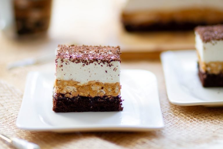 Cocoa sponge cake with kaymak