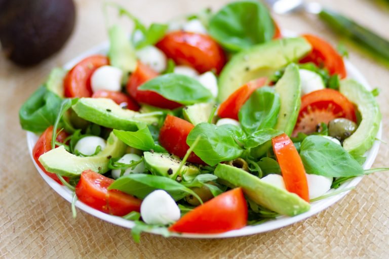 Salad with avocado and tomato