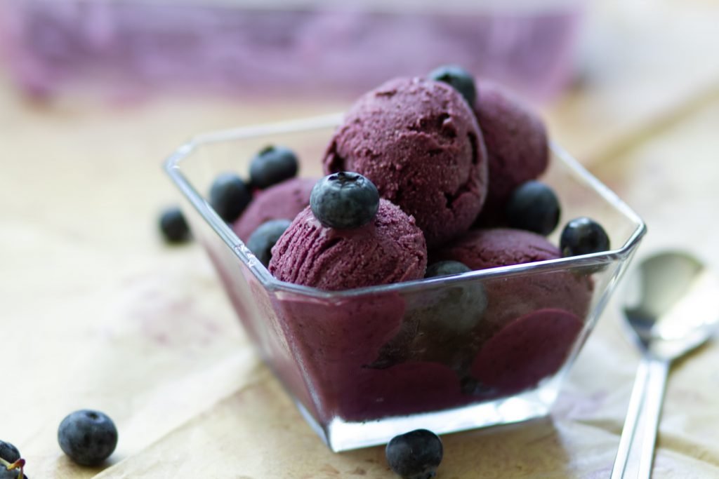 Ice cream with blueberries