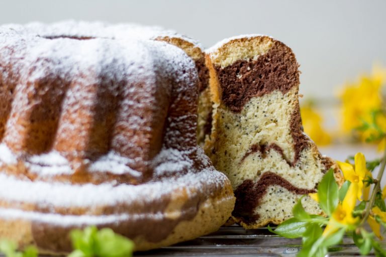Kouglof with poppy seeds and cocoa