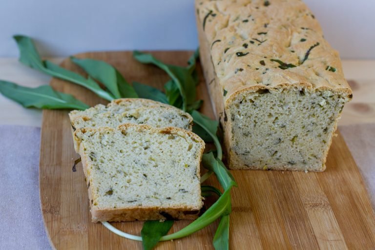 Soft wild garlic bread