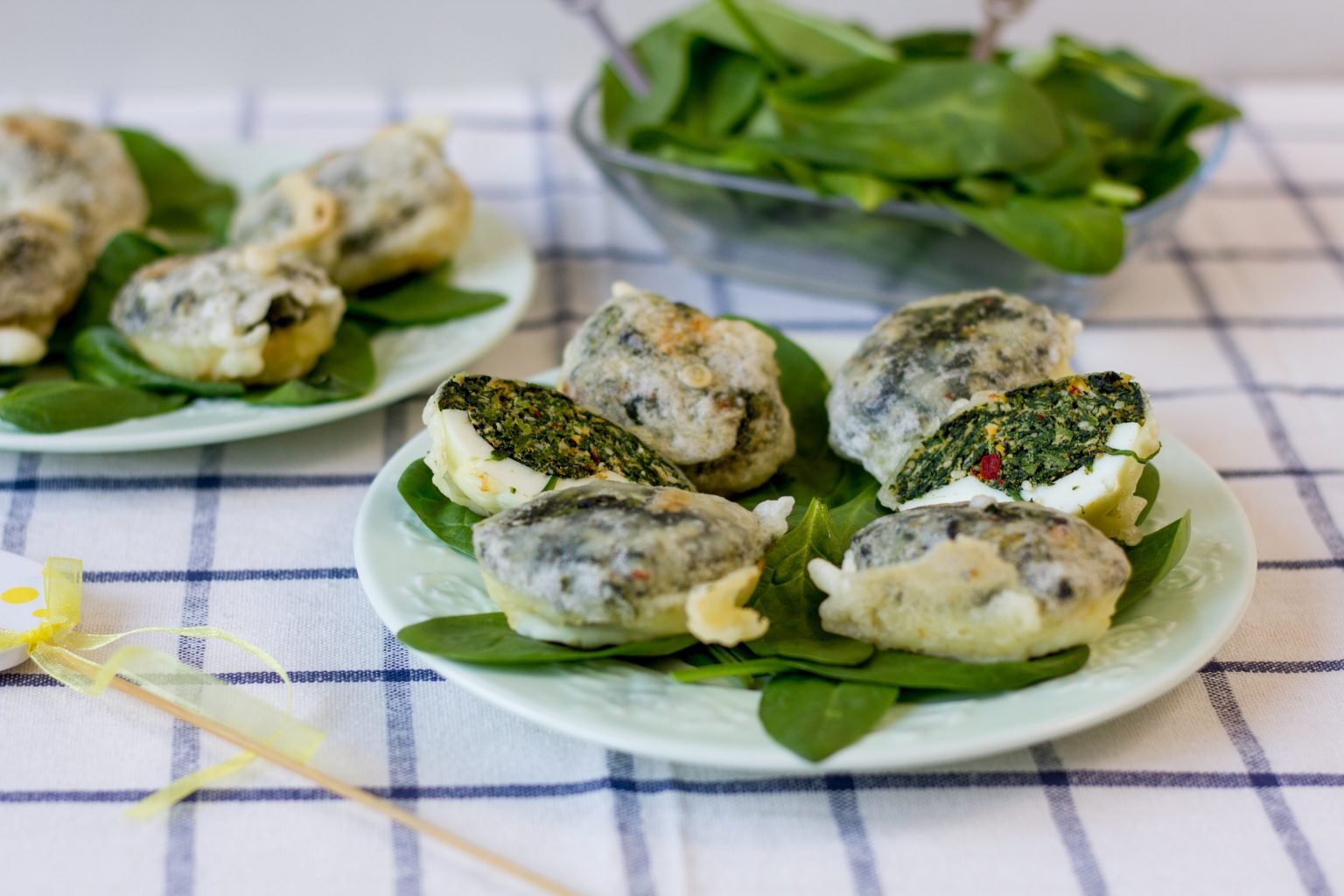 Stuffed eggs coated in tempura batter ⋆ MeCooks Blog