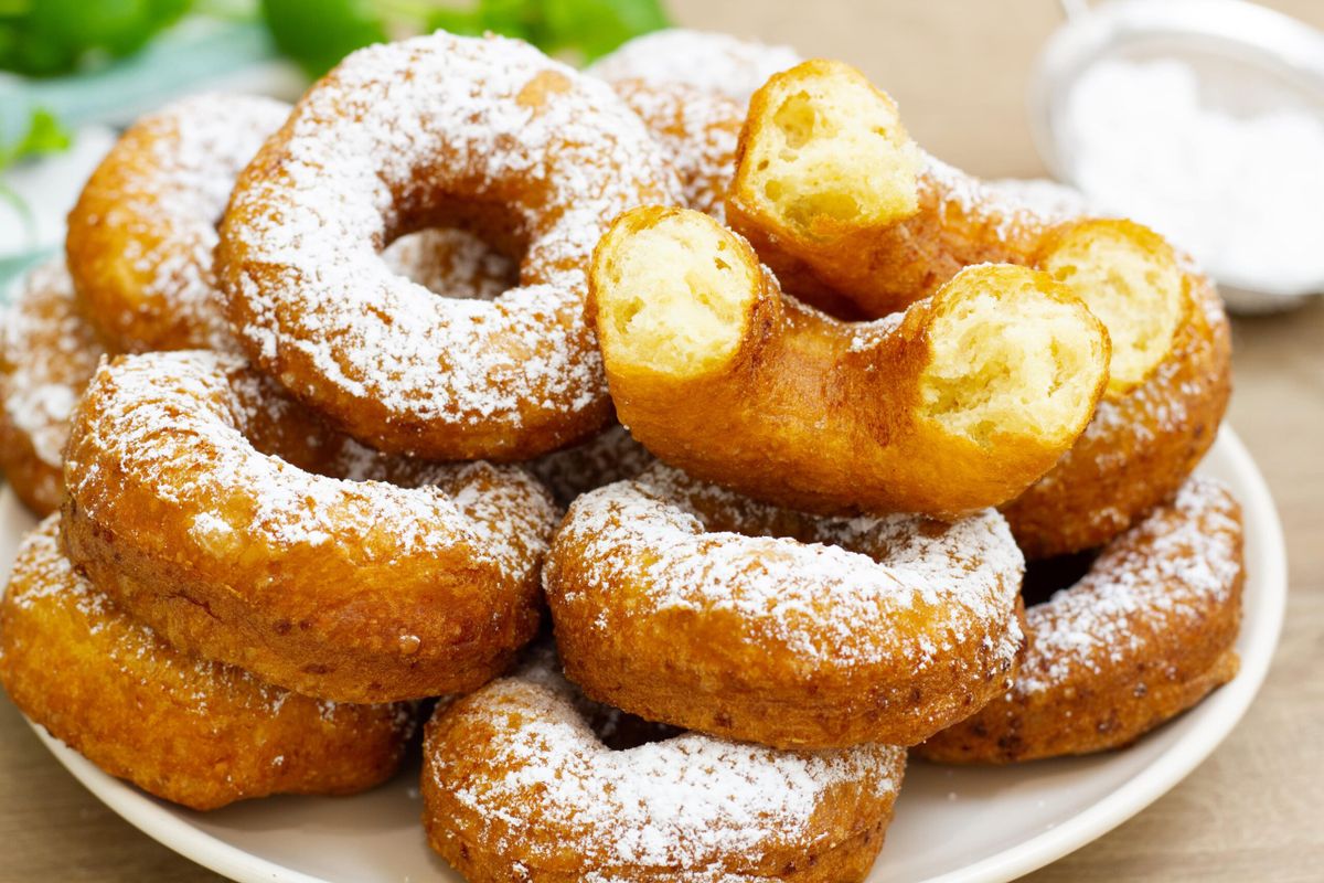 Polish ring cheese donuts