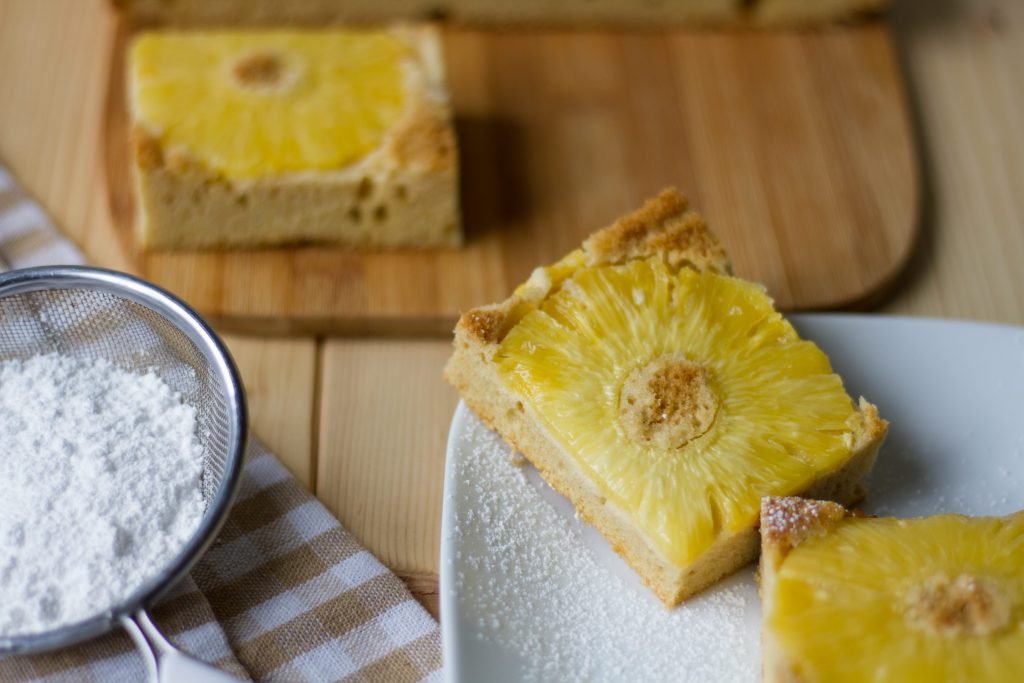 Simple pineapple cake