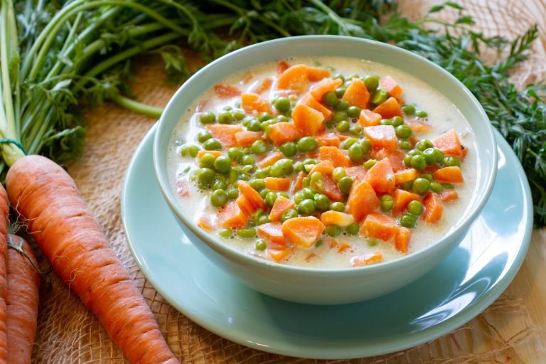 Carrot and peas in cream sauce
