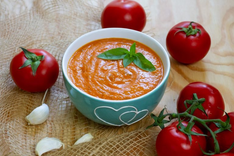 Sauce made from fresh tomatoes