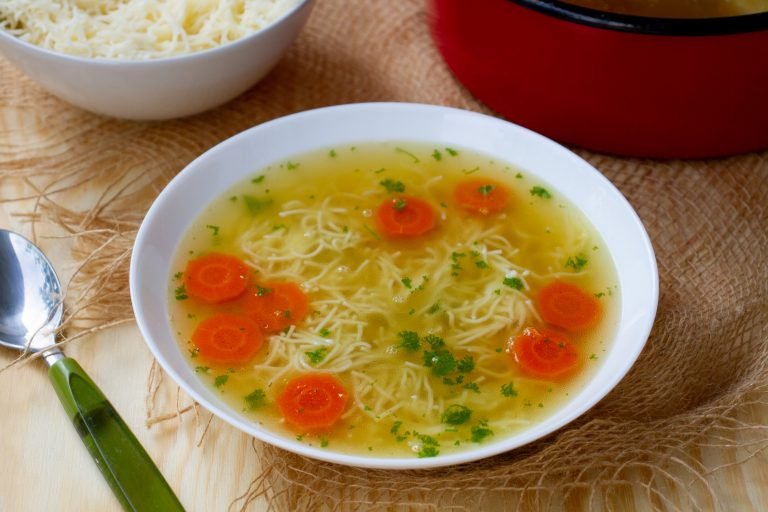 Chicken broth with pasta and vegetables