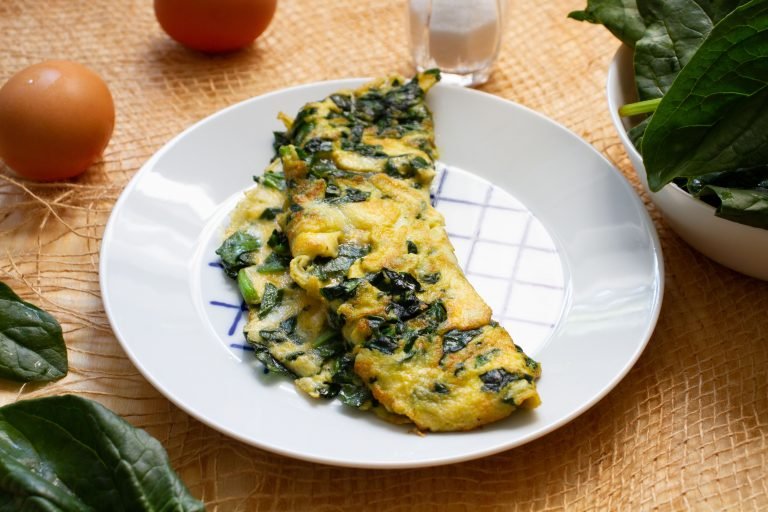 Egg and spinach omelette