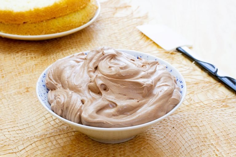 Chocolate cream made with mascarpone and whipping cream