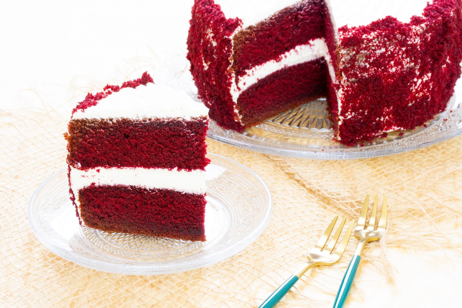 Red Velvet Cake ⋆ MeCooks Blog