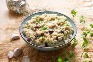 Creamy barley with forest mushrooms