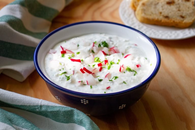 Cottage cheese with herbs